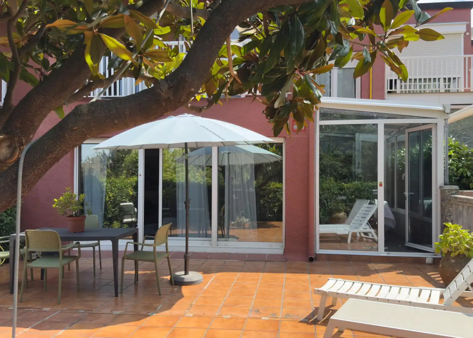 Terrasse von Einfamilien-Reihenhaus zum Verkauf in Donostia - San Sebastián  mit Heizung, Privatgarten und Terrasse