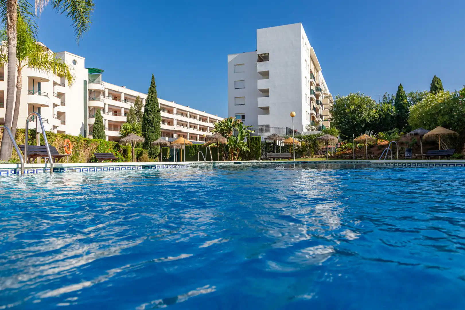 Swimming pool of Ground floor for rent in Marbella  with Air Conditioner, Storage room and Furnished