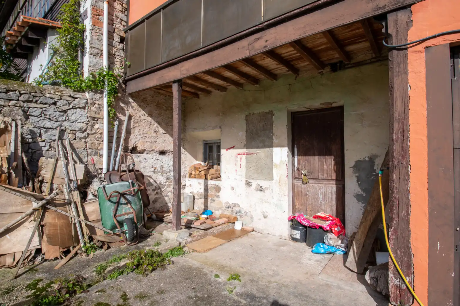 Vista exterior de Casa adosada en venta en Villaviciosa con Calefacción, Terraza y Trastero