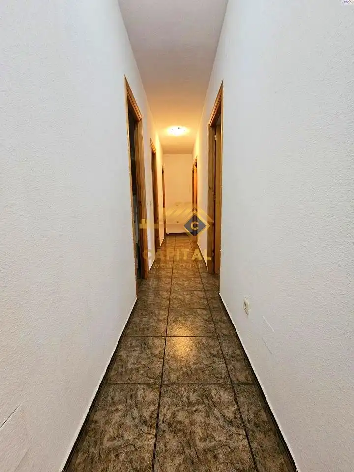 Casa o xalet en venda en Villa del Prado amb Traster i Piscina