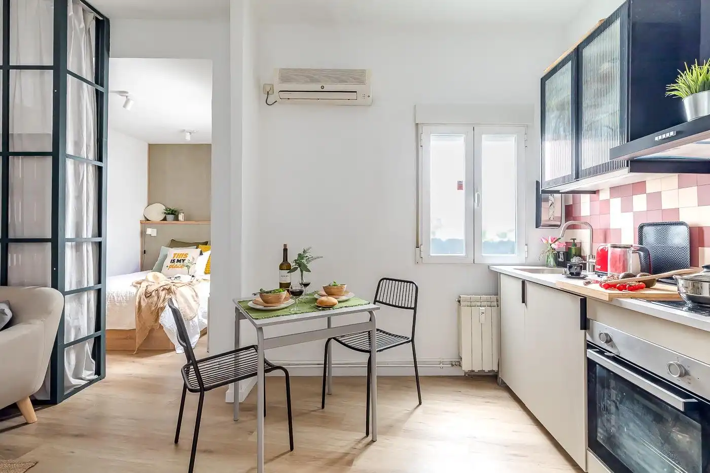 Bedroom of Apartments for sale in Madrid  with Air Conditioner and Furnished