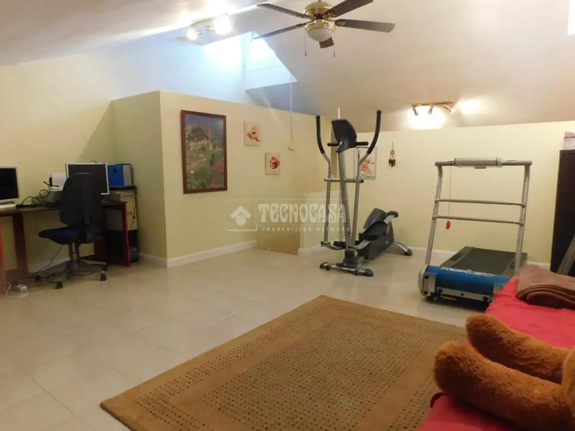 Casa adosada en venta en Zaragoza con Piscina comunitaria