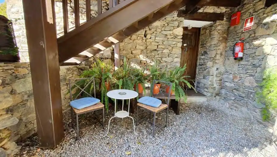 Casa rústica con piscina en venta en Planoles, imagen 12