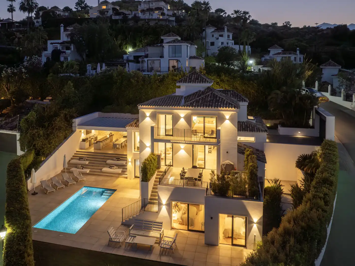 Casa amb piscina en venda a Nueva Andalucía