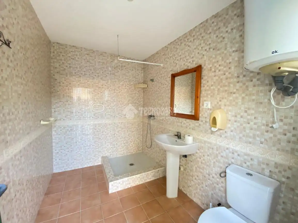Baño de Finca rústica en venta en Dos Hermanas