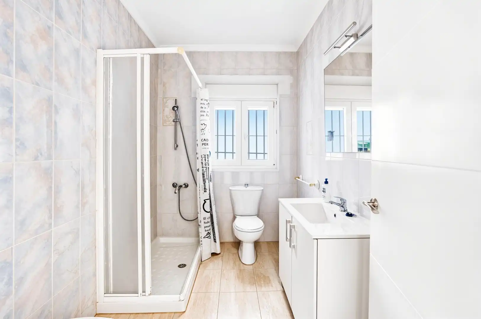 Baño de Casa o chalet en venta en Chiclana de la Frontera con Aire acondicionado y Terraza