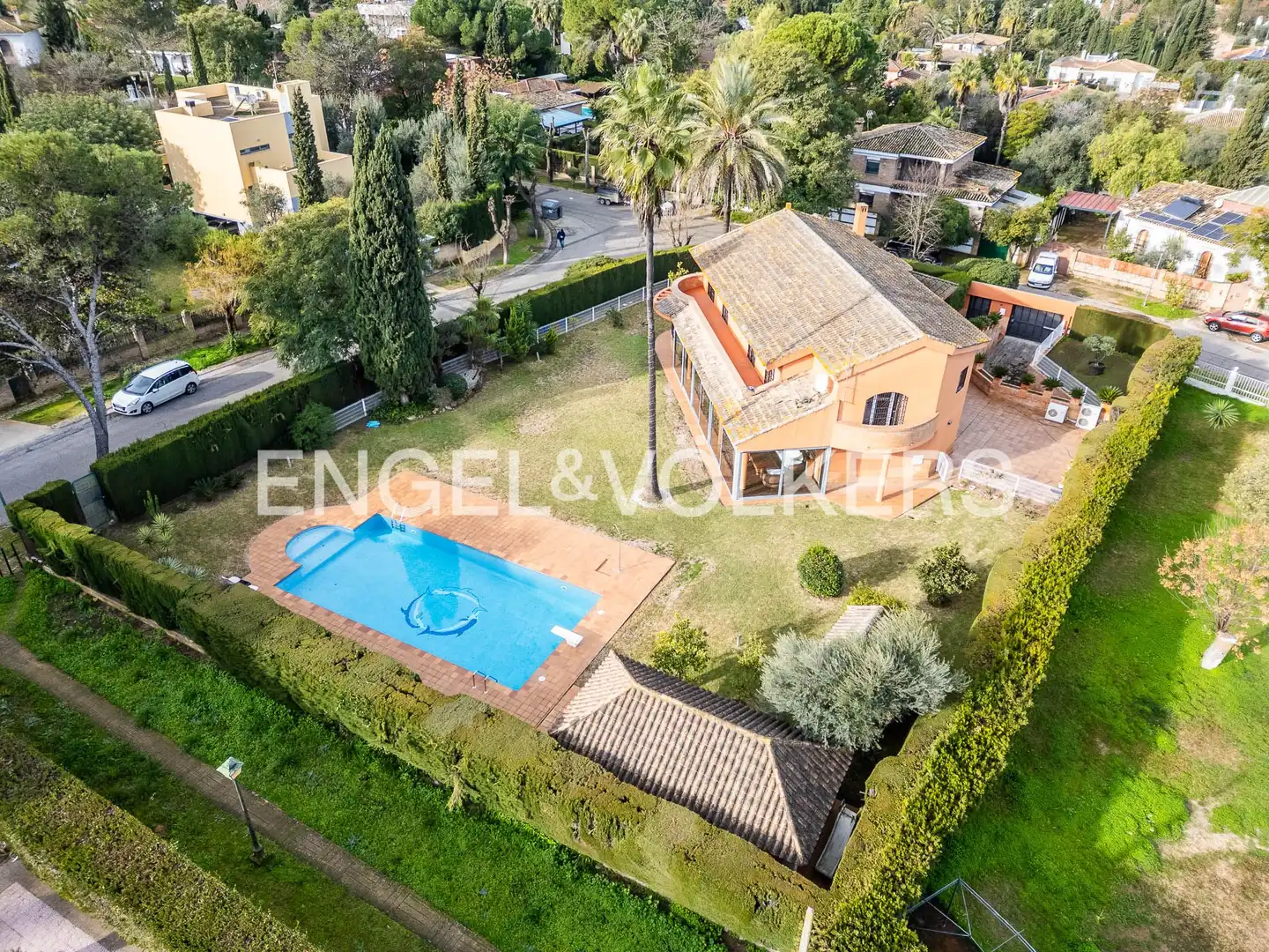 Vista exterior de Casa o chalet en venta en Mairena del Aljarafe con Aire acondicionado, Calefacción y Jardín privado