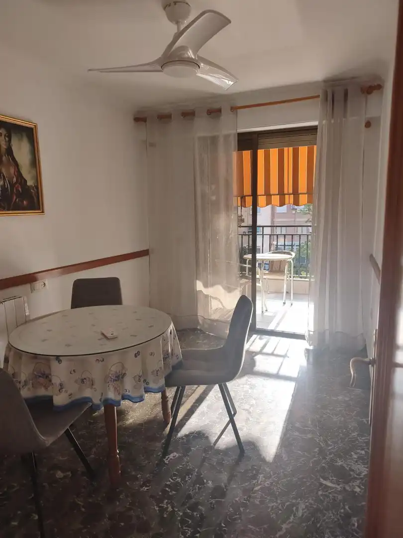 Piso de alquiler en Calle de Juan XXIII, Barrio de Benicalap