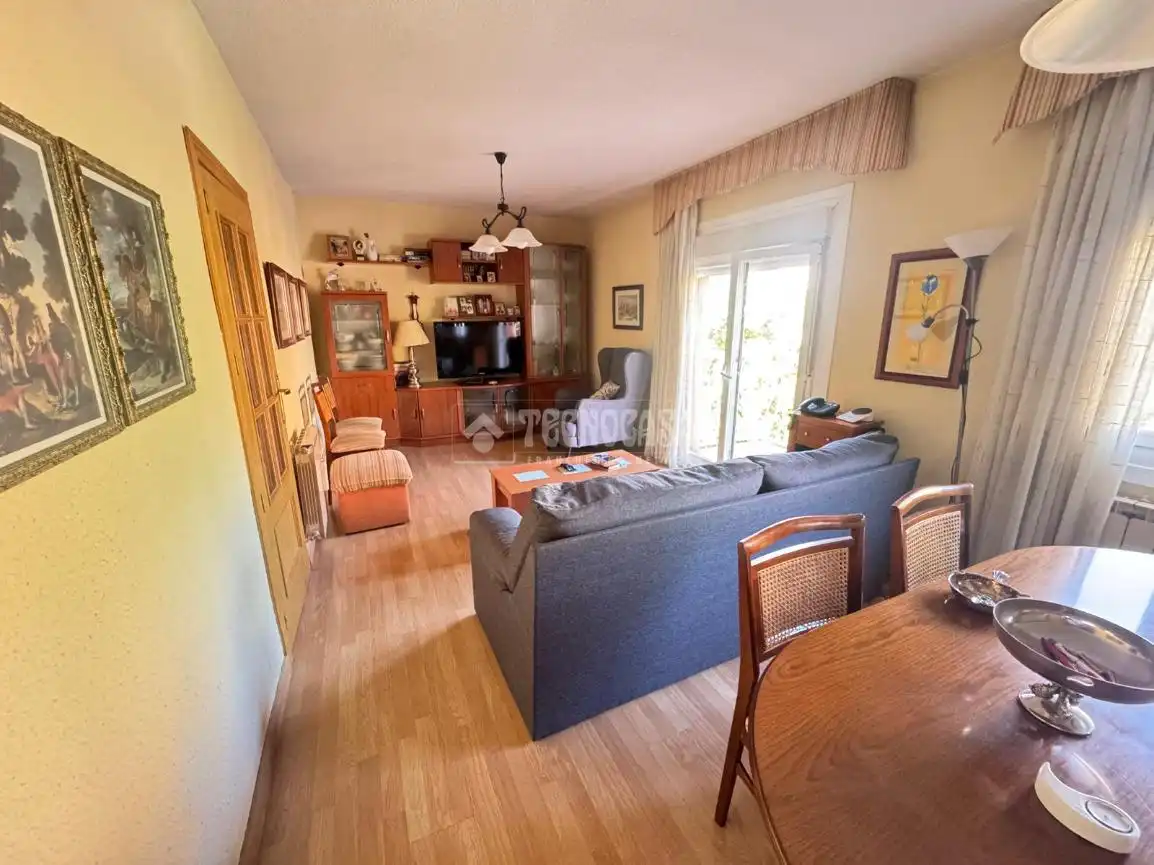 Sala d'estar de Pis en venda en Alcorcón amb Aire condicionat i Balcó