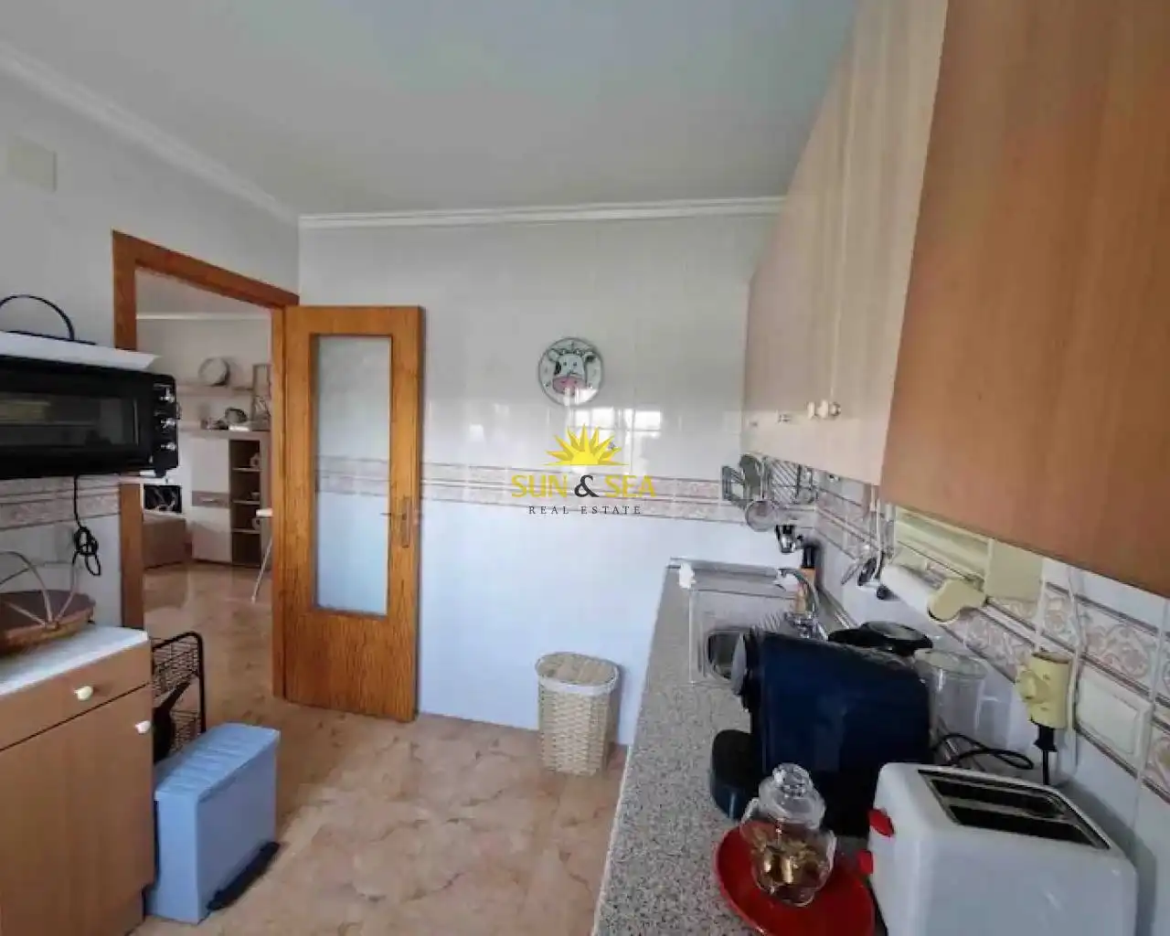 Cuina de Casa o xalet de lloguer en Torrevieja amb Aire condicionat, Calefacció i Jardí privat