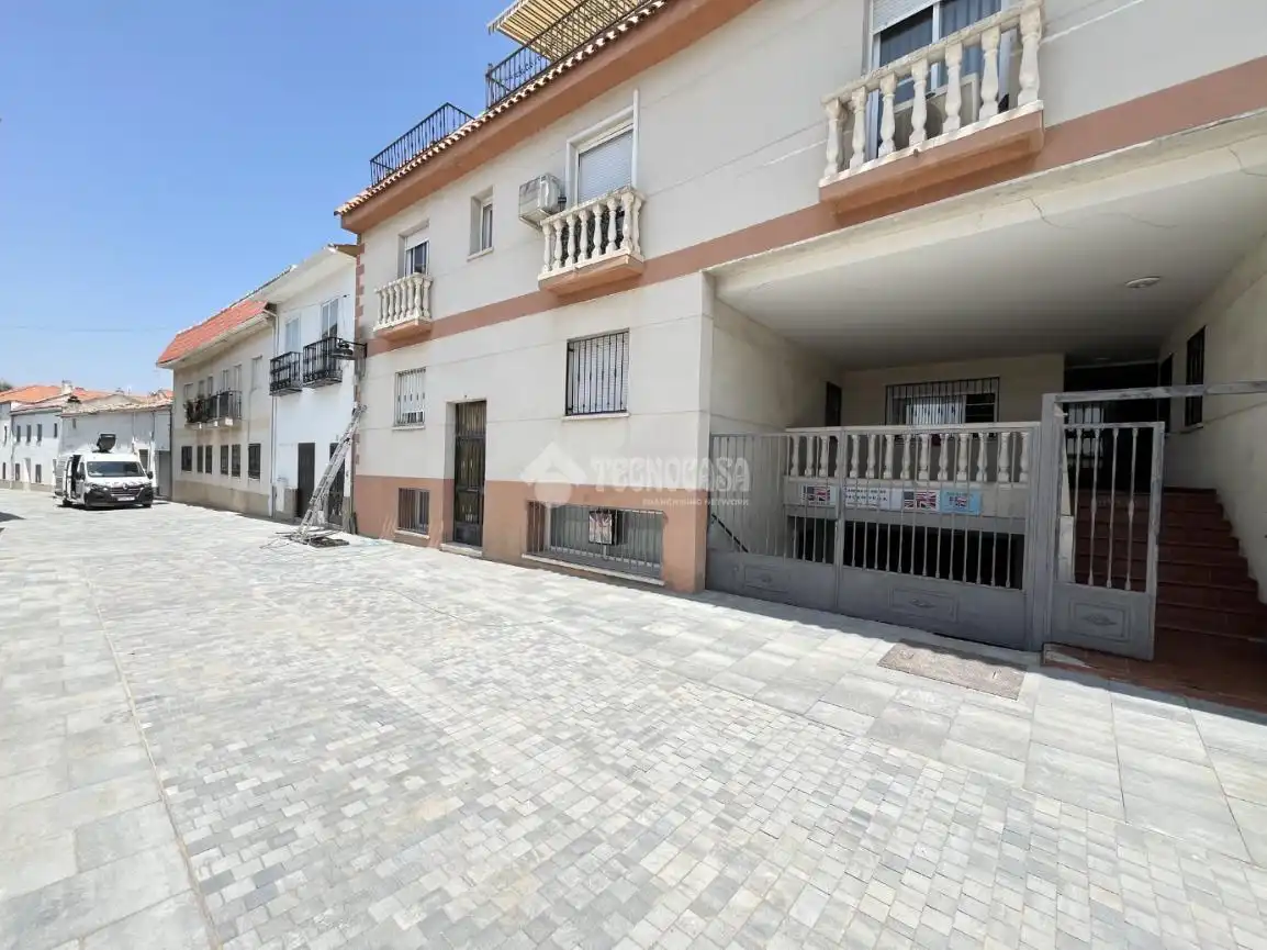 Vista exterior de Pis en venda en Torres de la Alameda