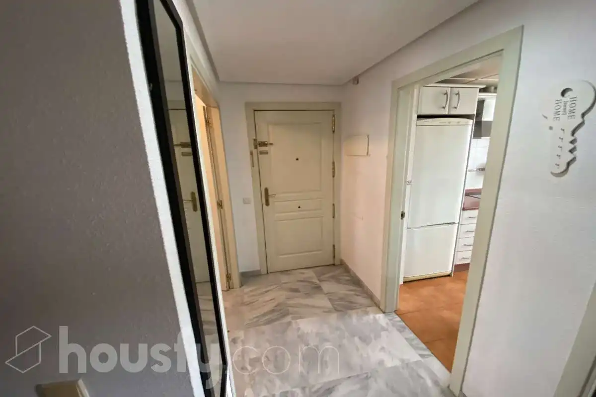 Wohnung zur Miete in Sevilla mit Klimaanlage, Heizung und Terrasse
