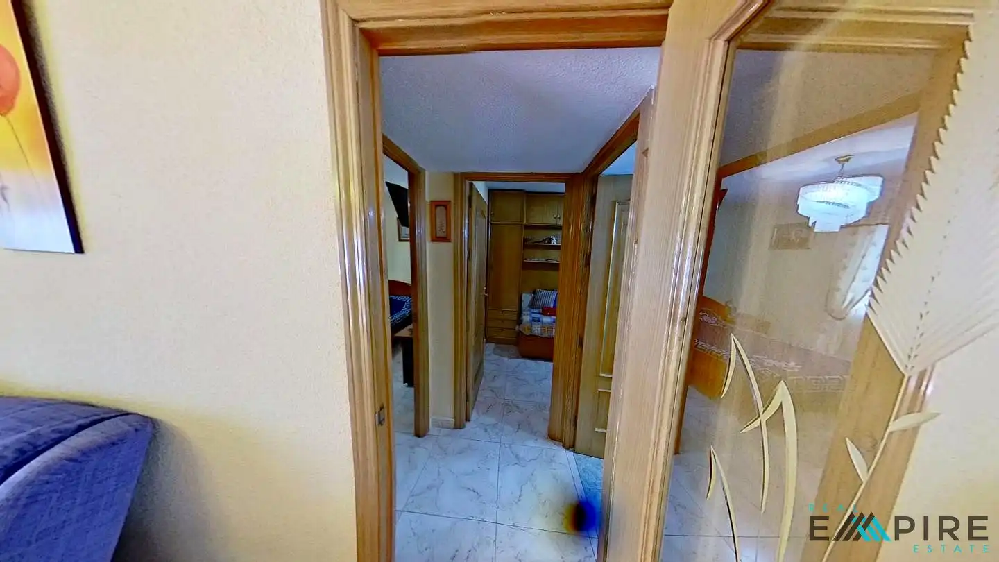 Flat for sale in Parla  with Air Conditioner, Heating and Terrace