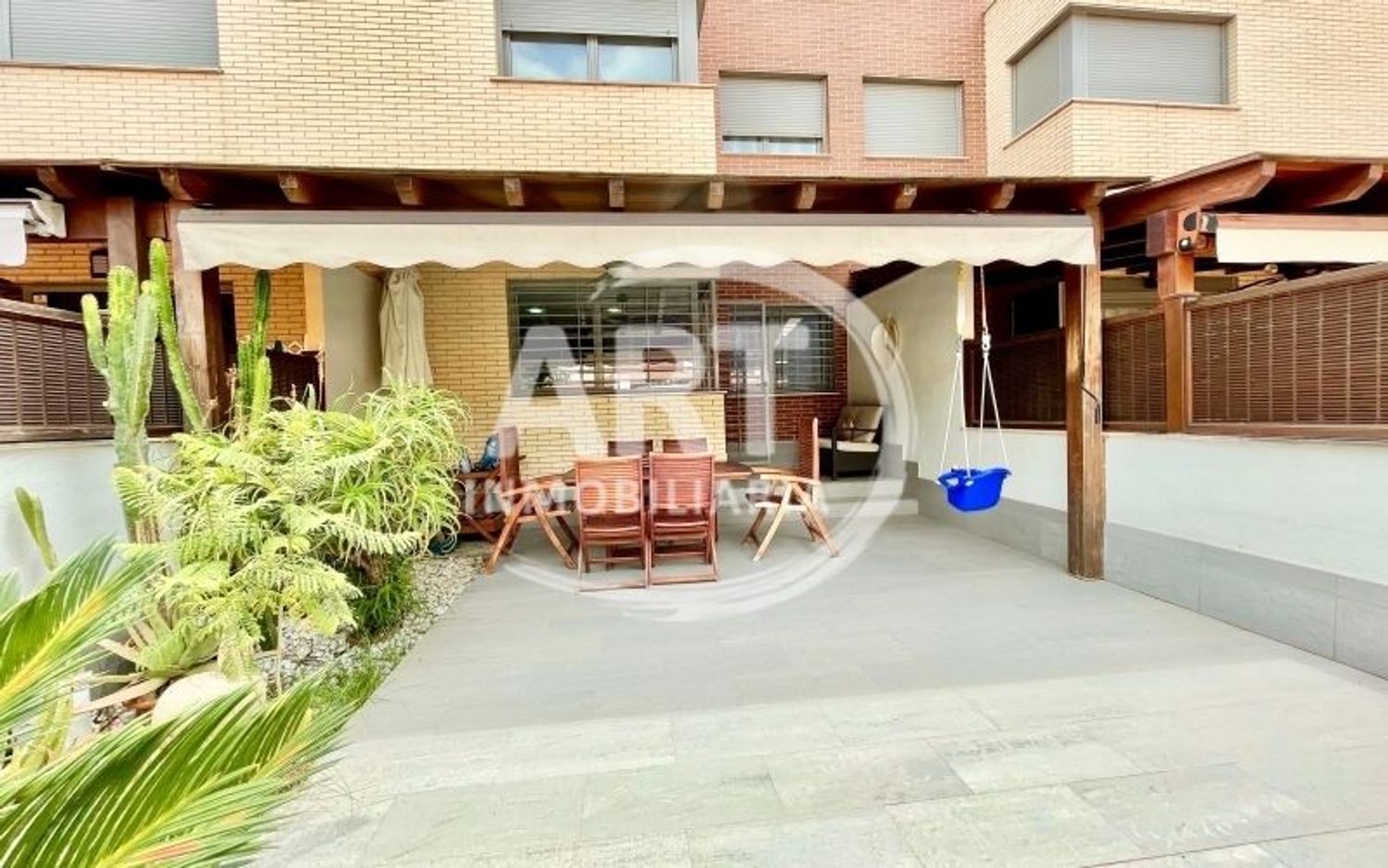 Terrassa de Casa adosada de lloguer en San Antonio de Benagéber amb Aire condicionat, Calefacció i Jardí privat