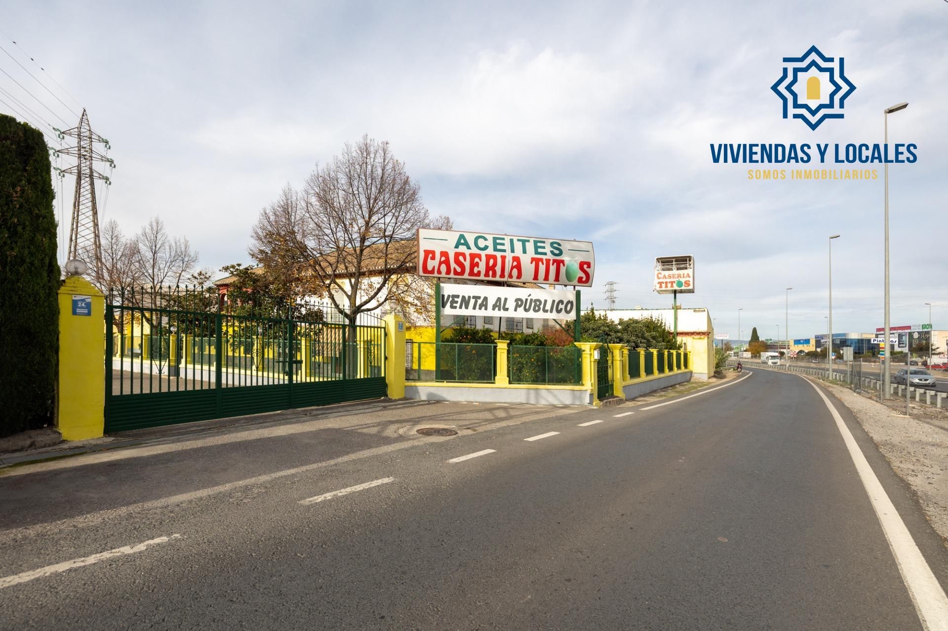 Vista exterior de Finca rústica en venda en Maracena amb Calefacció, Terrassa i Traster