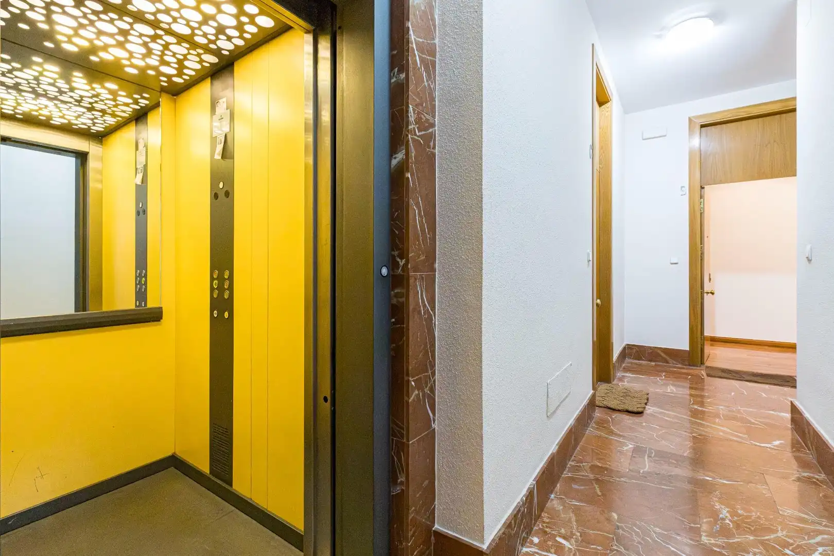 Flat for sale in Murcia  with Air Conditioner