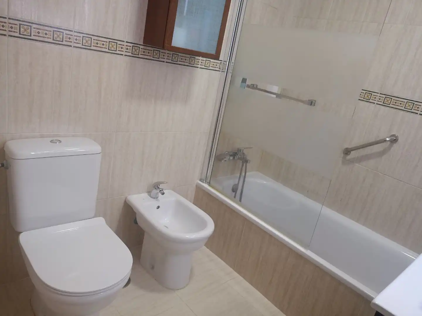 Bany de Àtic en venda en Alcalá de Guadaira amb Aire condicionat, Terrassa i Balcó