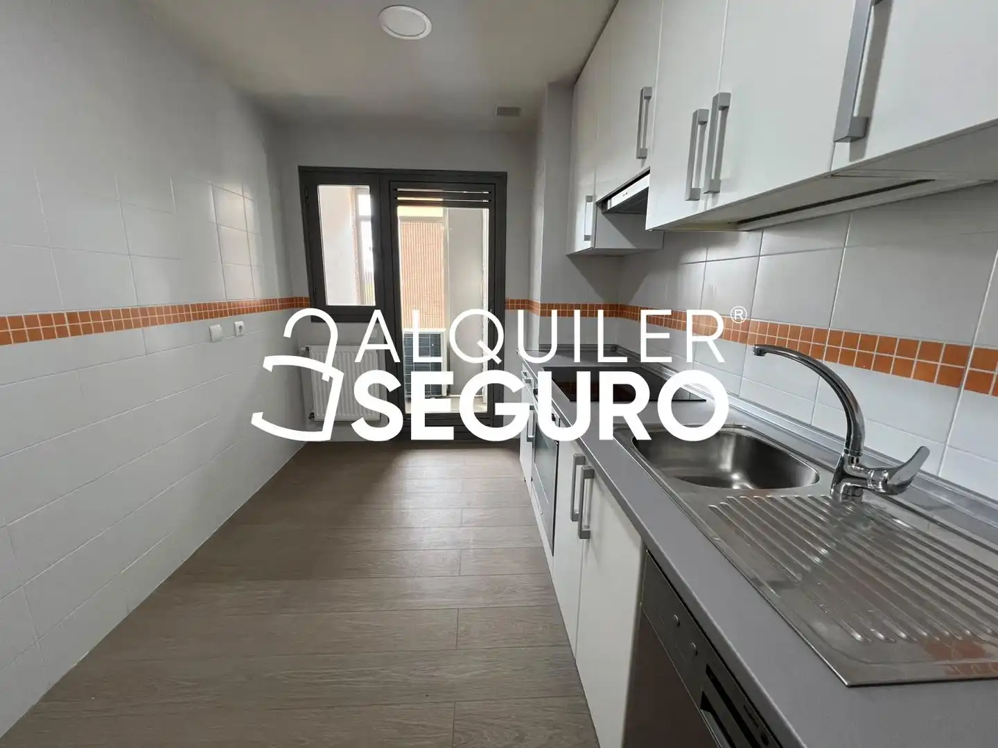 Kitchen of Flat for rent in Fuencarral - El Pardo
