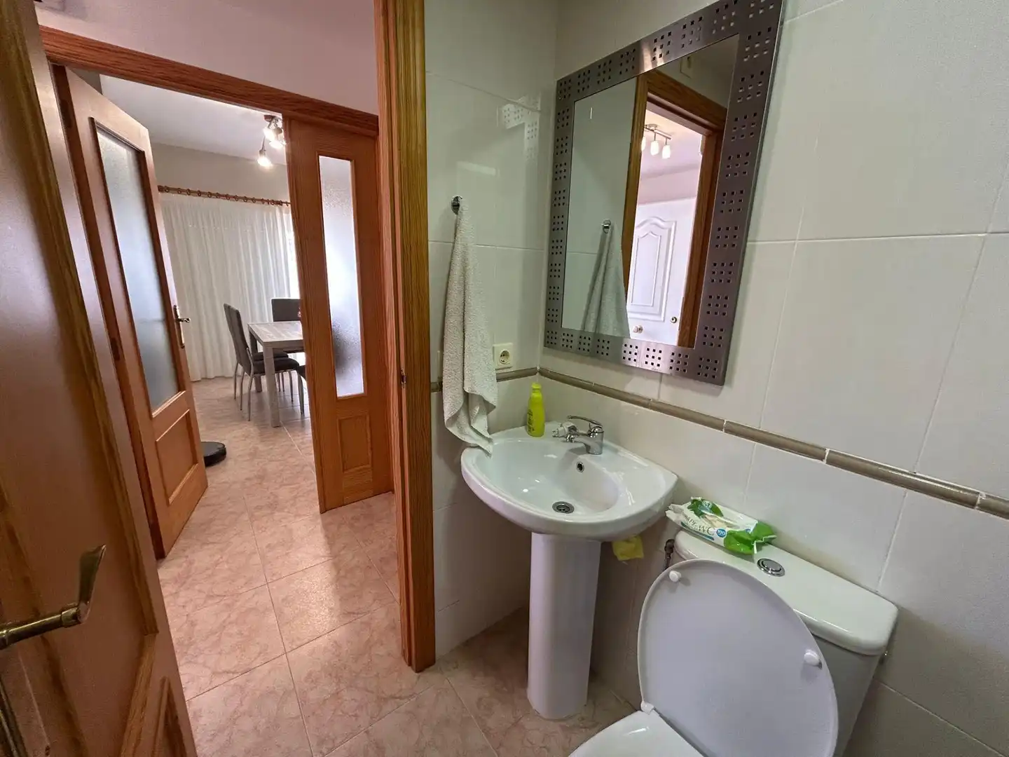 Badezimmer von Einfamilien-Reihenhaus zum Verkauf in Cullera mit Klimaanlage, Terrasse und Möbliert