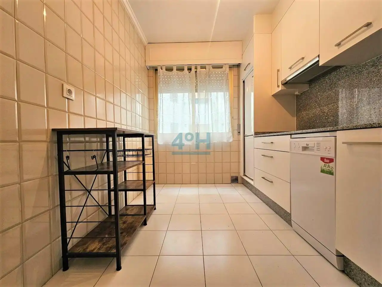 Kitchen of Study for rent in Ourense Capital   with Heating, Storage room and Furnished