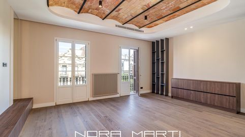 Exclusiva vivienda reformada de 166 m2 en finca regia del Eixample