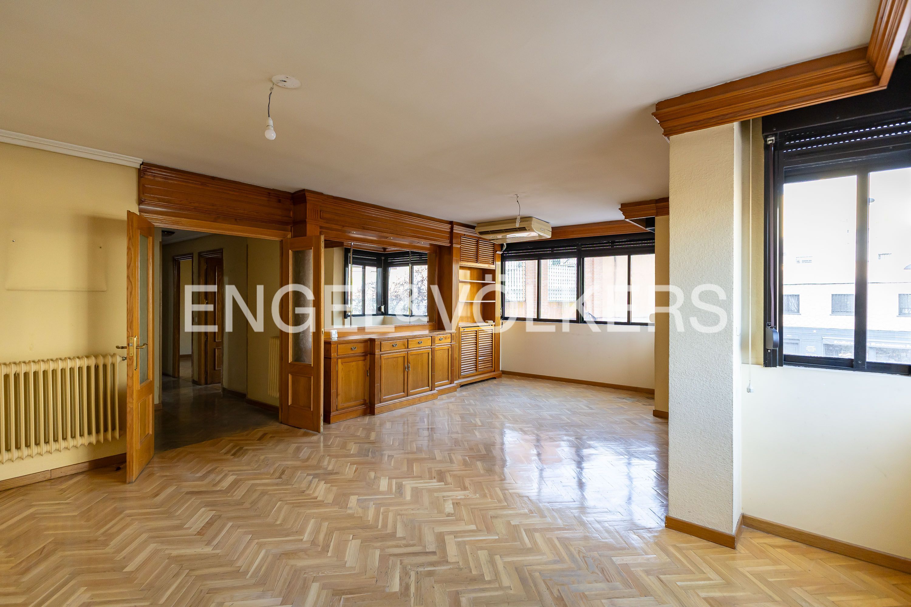 Living room of Apartment for sale in Getafe  with Air Conditioner, Heating and Parquet flooring