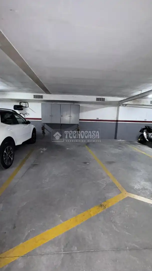 Parking of Flat for sale in Manresa  with Air Conditioner, Heating and Balcony