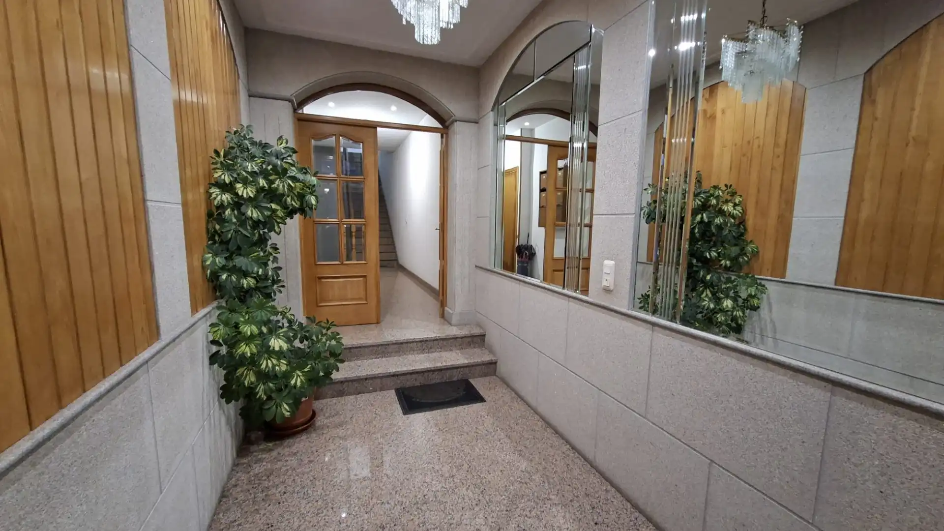 Dúplex en venta en Melide con Parquet, Trastero y Amueblado