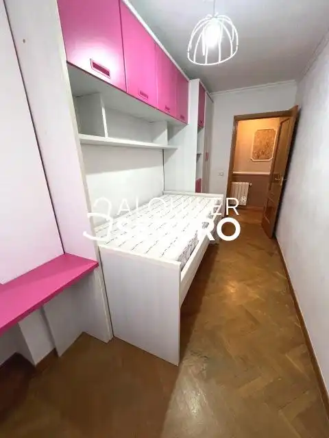 Bedroom of Flat for rent in Aranjuez  with Air Conditioner, Heating and Furnished