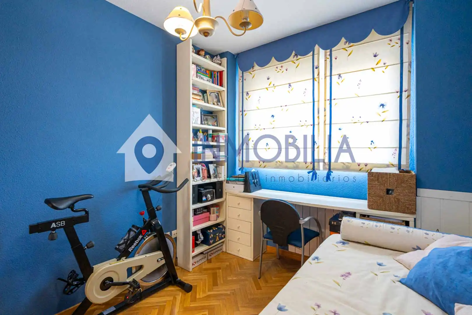 Bedroom of Flat for sale in Madrid  with Air Conditioner, Heating and Storage room
