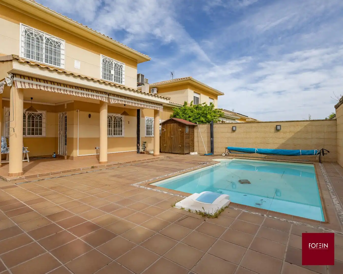 Detached homes for sale in Calle del Encinas, Cabanillas del Campo