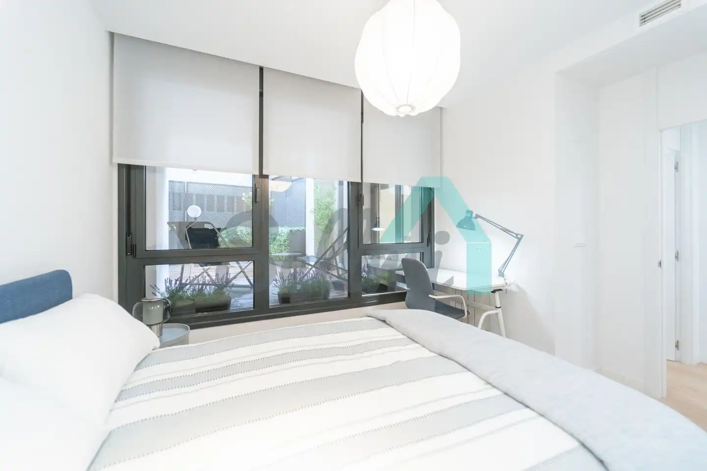Wohnung zur Miete in Cervantes, Plaza de América
