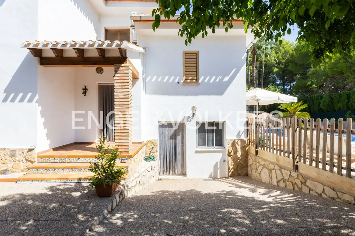Maison avec terrasse à vendre à Las Rotas / Les Rotes