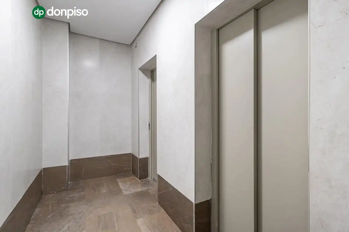 Wohnung zum Verkauf in Granada mit Heizung und Terrasse