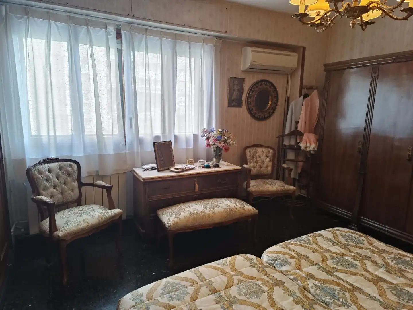 Habitación de Piso en venta en Valencia con Calefacción
