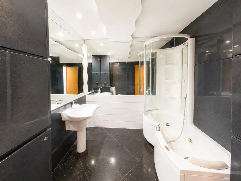 Baño de Piso en venta en Vilafranca del Penedès con Amueblado, Horno y Balcón