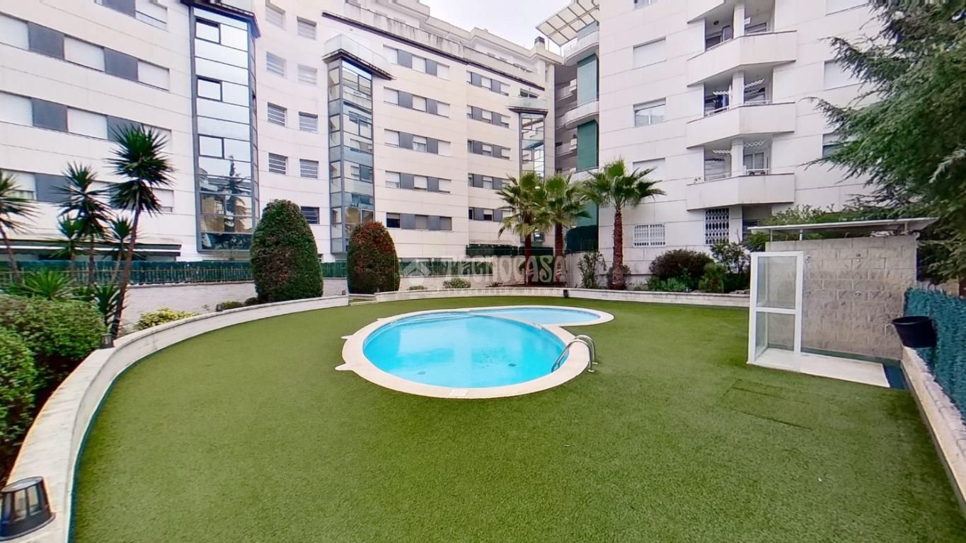 Swimming pool of Flat for sale in Cerdanyola del Vallès  with Private garden and Storage room