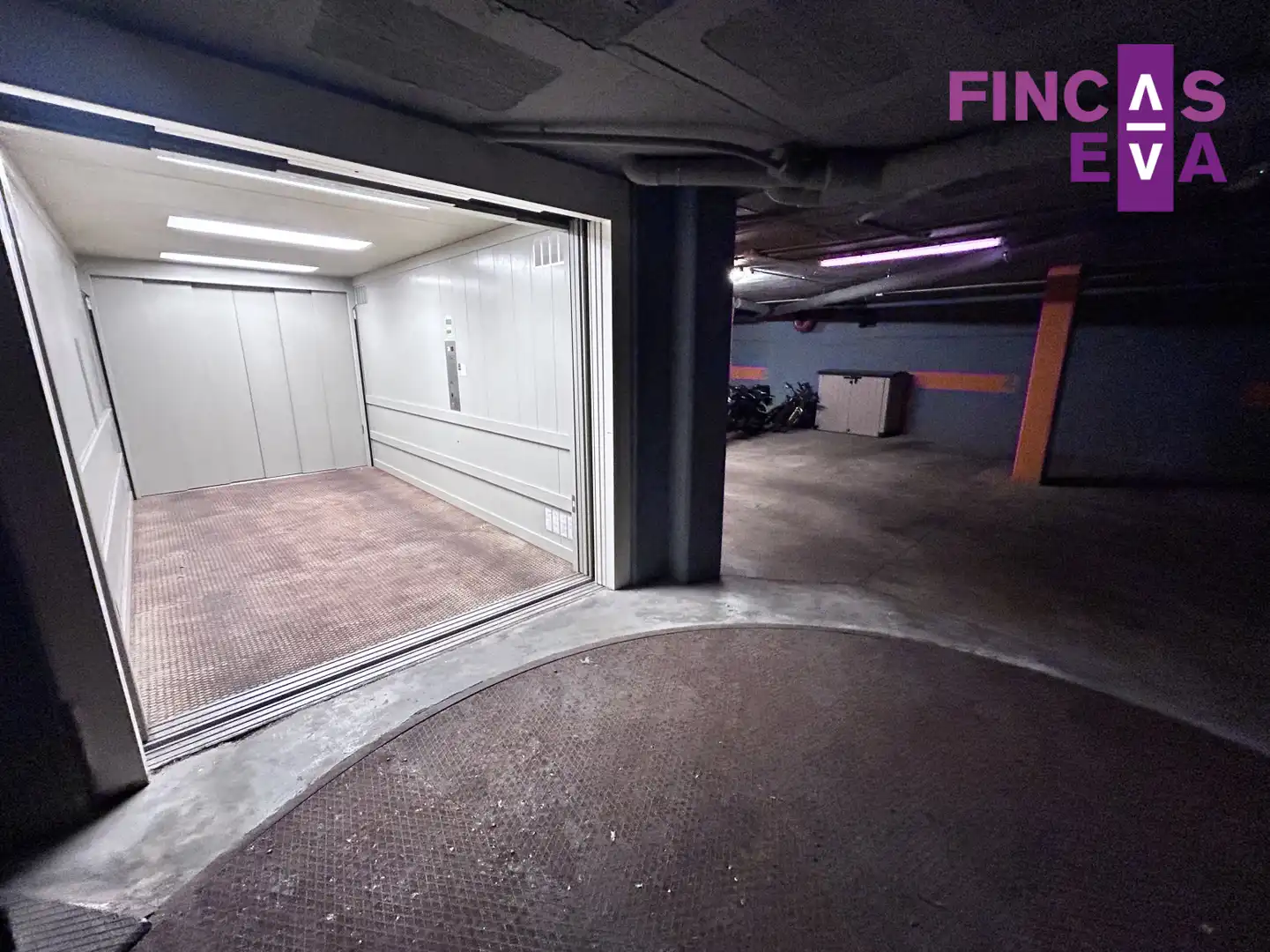 Garage for sale in Barcelona