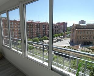 Vista exterior de Pis de lloguer en  Valencia Capital amb Aire condicionat, Parquet i Forn