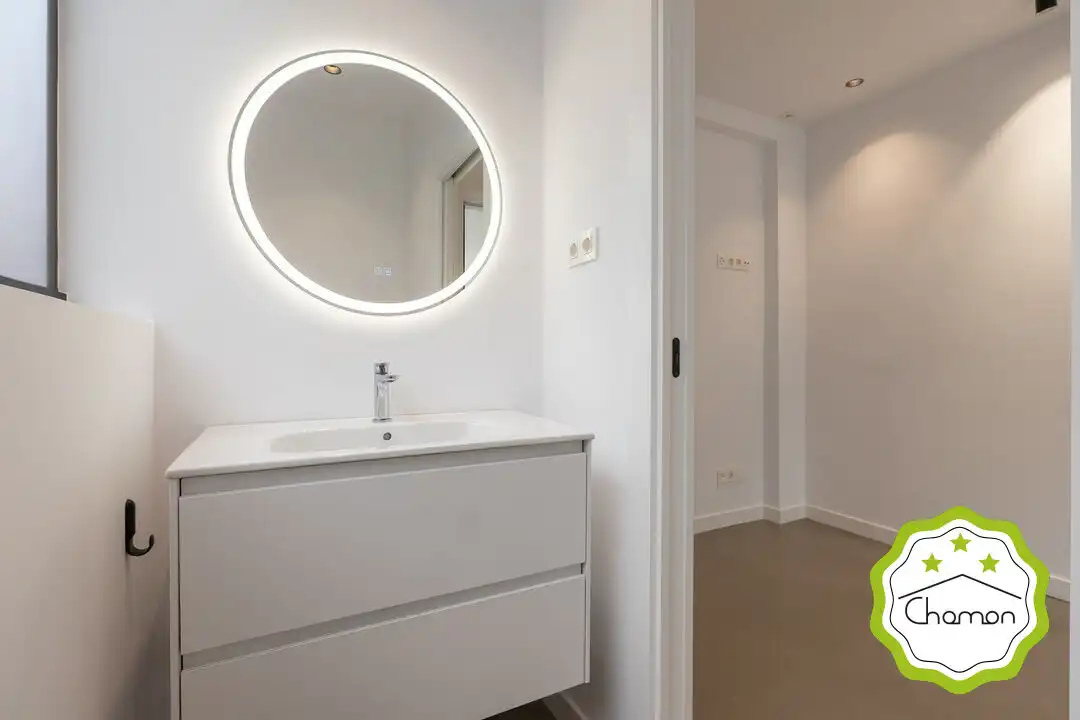 Baño de Oficina de alquiler en Bilbao  con Aire acondicionado