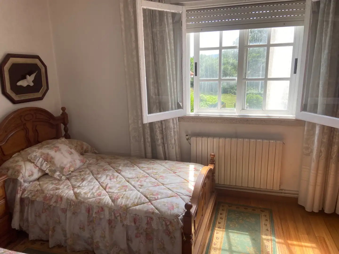 Dormitori de Casa o xalet en venda en A Pobra do Caramiñal amb Calefacció, Jardí privat i Parquet