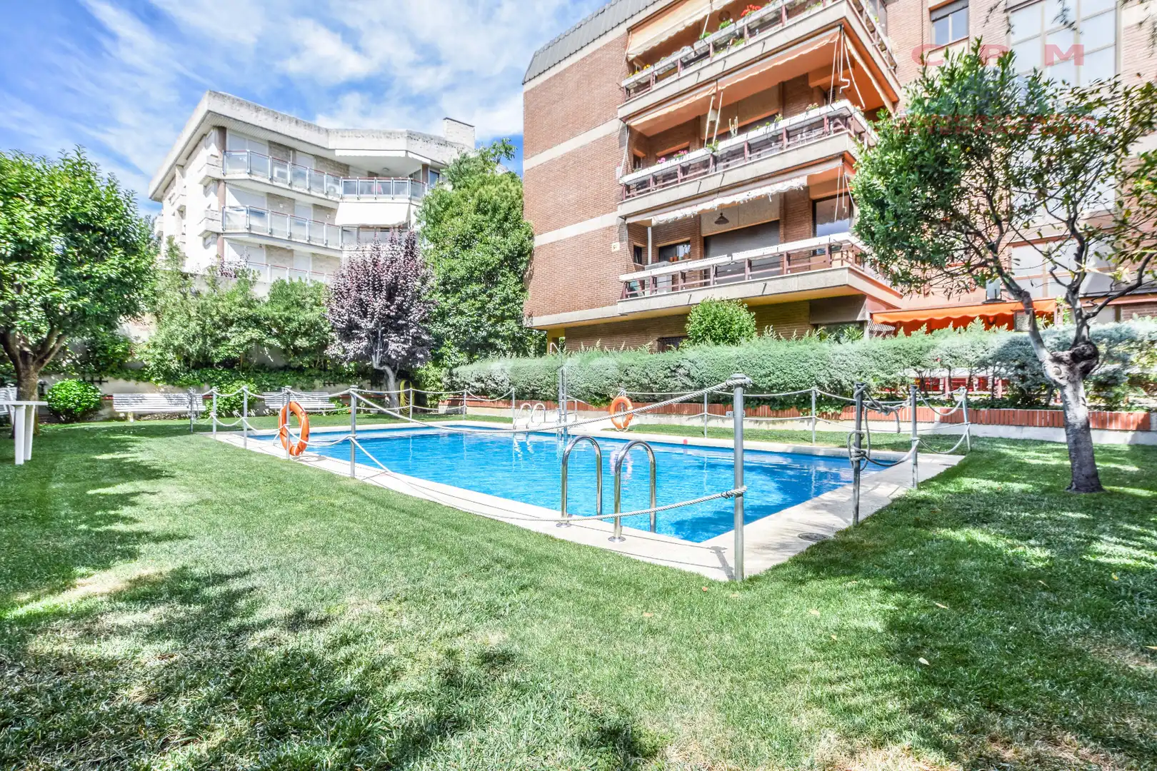 Piscina de Pis de lloguer en Madrid amb Aire condicionat, Calefacció i Parquet