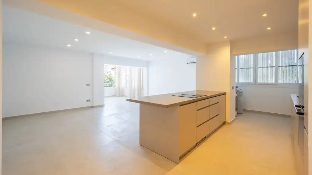 Cuina de Apartament en venda en Calvià amb Aire condicionat, Calefacció i Moblat