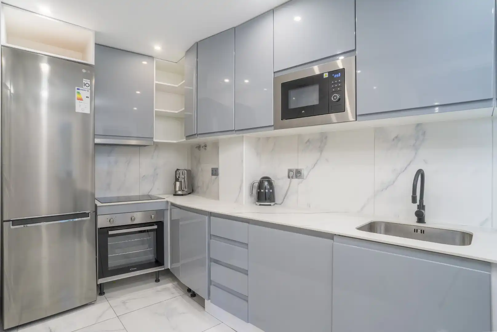 Cocina de Planta baja en venta en Marbella con Aire acondicionado, Terraza y Piscina