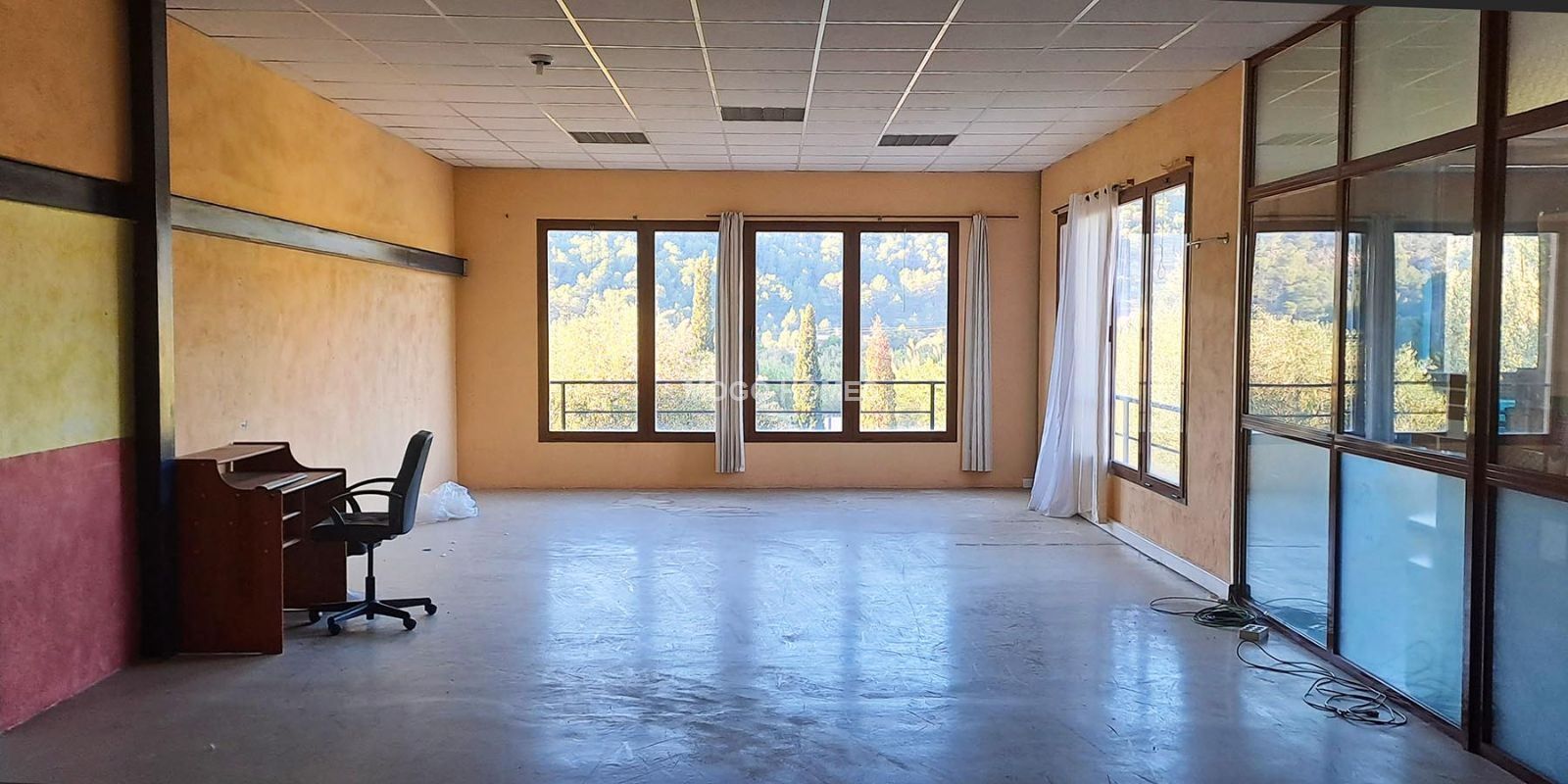 Premises for sale in Andratx