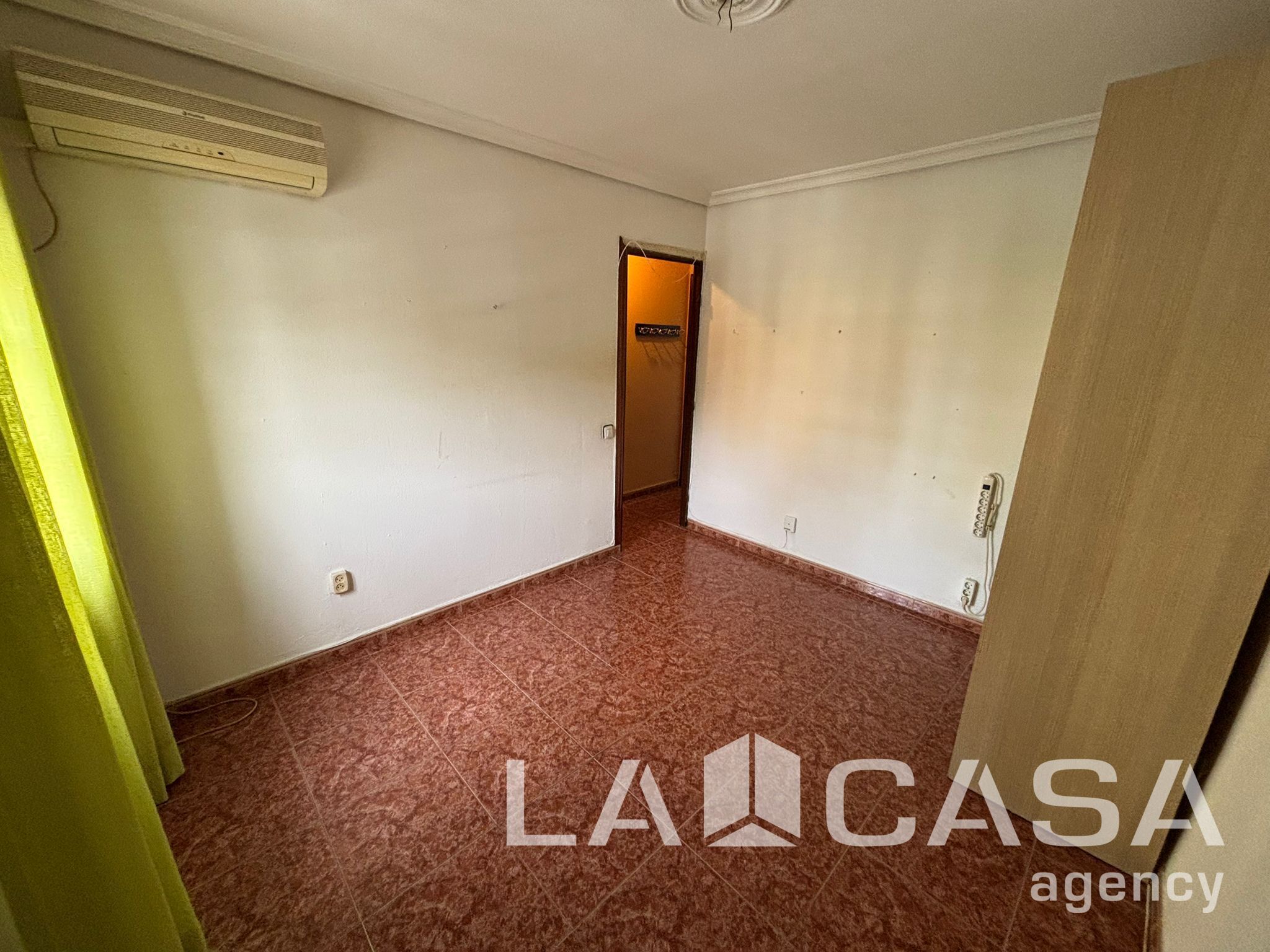 Piso en venta en Montequinto con Balcón