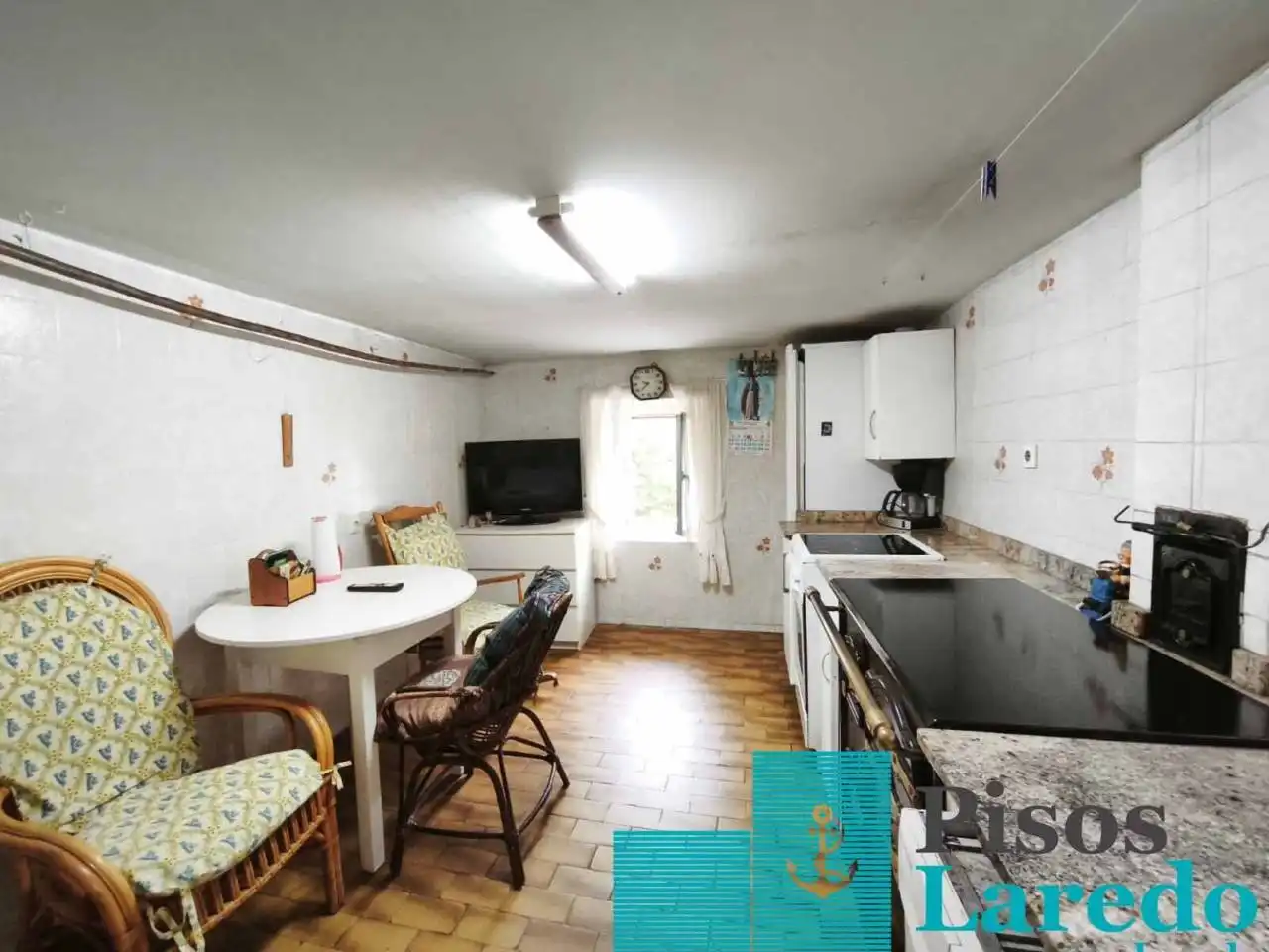 Kitchen of Detached homes for sale in Rasines  with Heating, Private garden and Parquet flooring