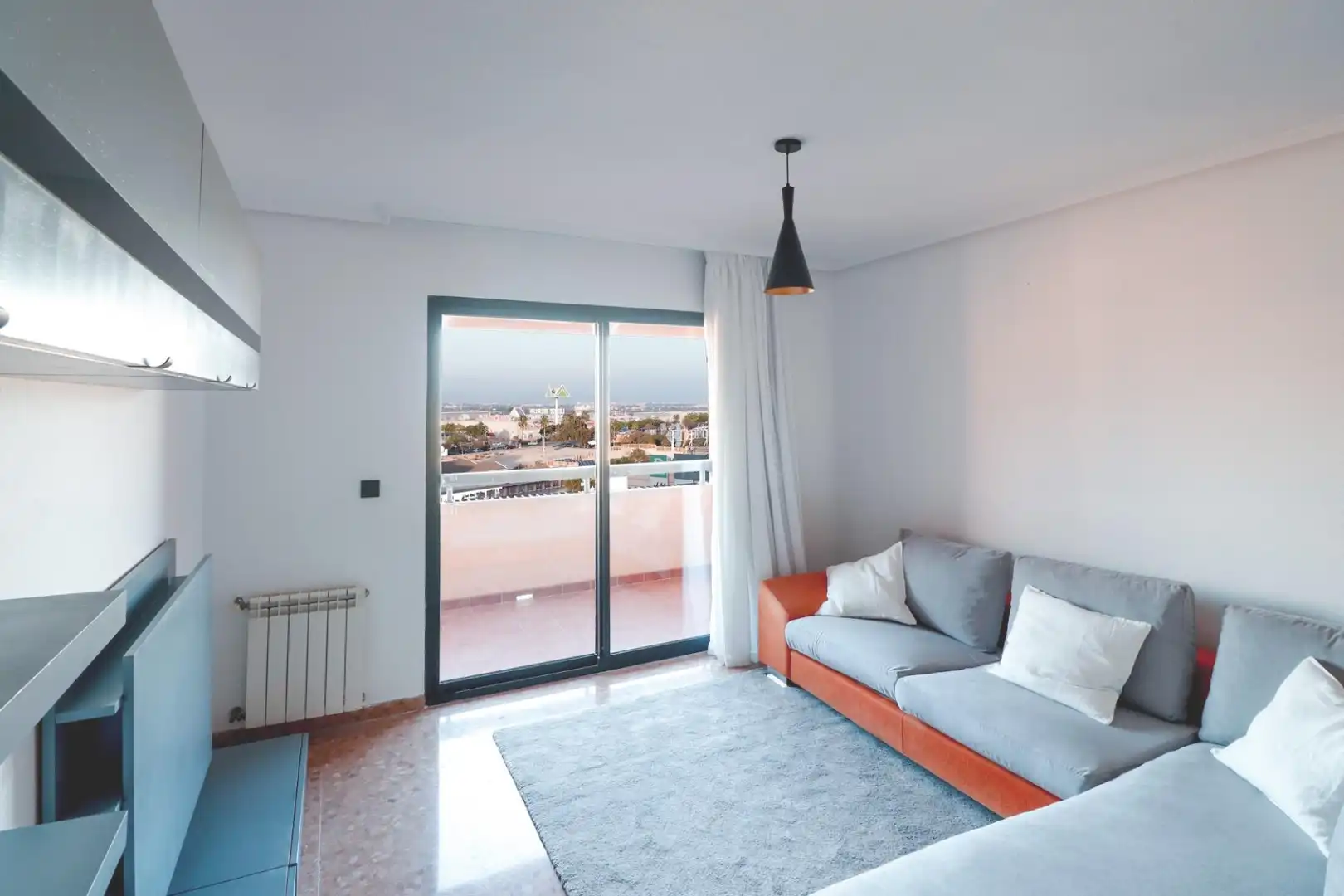 Piso con terraza en alquiler en JOSE GARCIA SELLES, imagen 2
