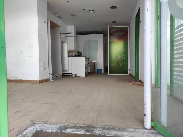 Local comercial en Alquiler en Plaza Constitución, 2 en Arenal - La Pólvora