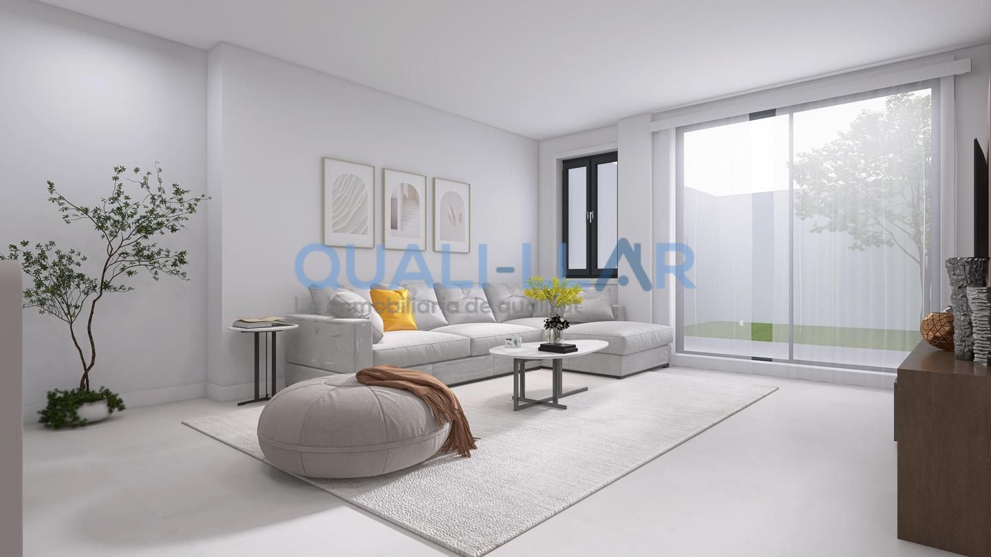 Sala d'estar de Planta baixa en venda en Sant Feliu de Llobregat amb Aire condicionat, Calefacció i Parquet